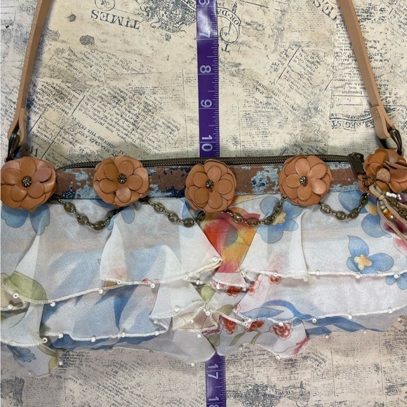 Mary Frances Floral Ruffle Beaded Shoulder Bag Boho Style - Picture 12 of 12